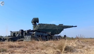 Ukrainian forces training on Skynex AA system.