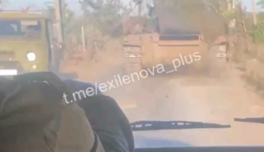 Russian troops on the way to the frontline get attacked