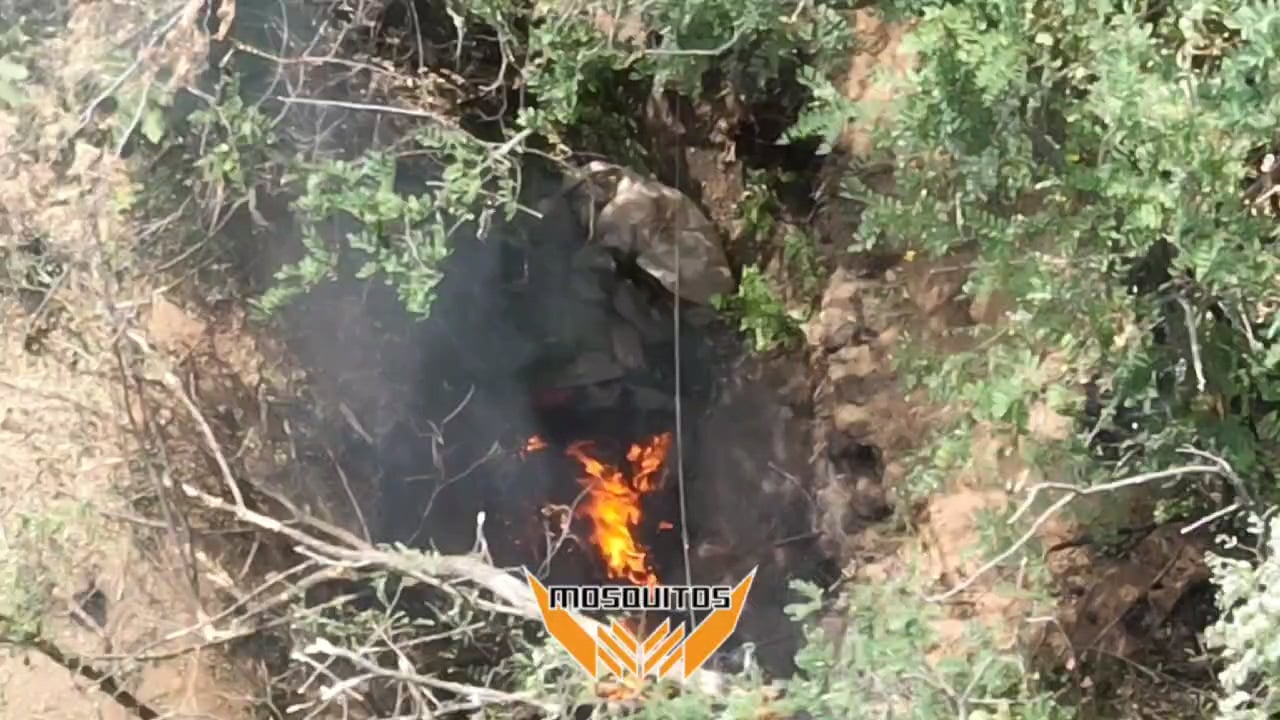 "Mosquitos" unit puts an invader on fire by the means of drone drops.