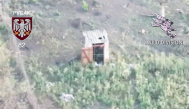 UA fpv kills a russian doing number 2. A.Russian invader finds an outhouse in a village he destroyed B. UA defenders find him in there C. Fans hit the shit