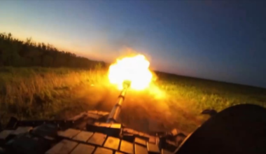 Ukrainian tank shells Russian position in Kharkiv direction