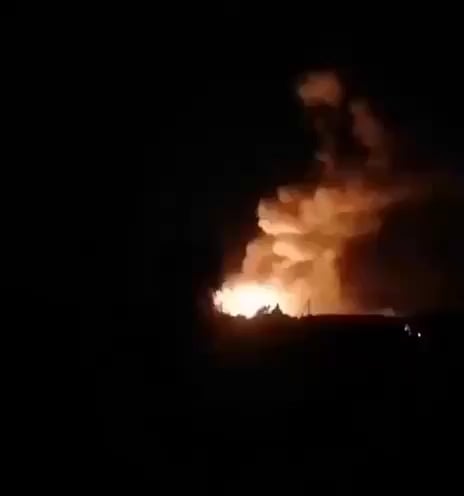 Footage of explosion at the ammunition warehouse in the Voronezh region, Russia after tonights Ukrainian drone strike.