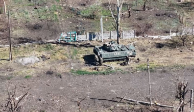 3 Russians crawl under disabled Bradley and are picked off by FPV drones, followed by 2 more Russians who come and meet the same fate under the Bradley