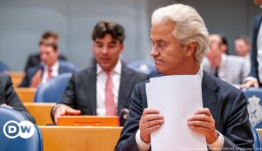 Dutch government eyes emergency laws to curb migration