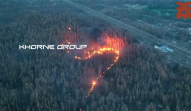 Khorne Group dropping thermite from drones to set Russian positions on fire in a forested area. Published on September 5, 2024. (Location not mentioned)