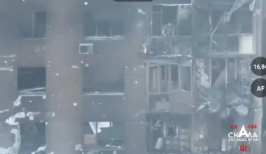 Russian soldier falls down when climbing on an apartment building in Toretsk. September 2024