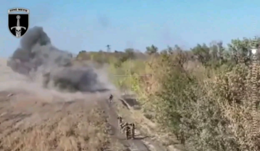 Reportedly Russian artillery fires on its own servicemen who were trying to surrender in the Kurakhiv direction