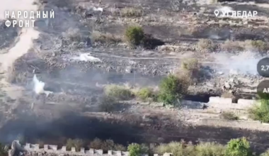 Russian 'human wave' attack under Ukrainian artillery & mortar fire