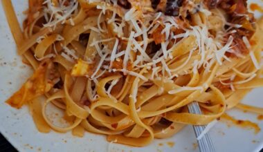 Pasta mit Nduja und Wirsing