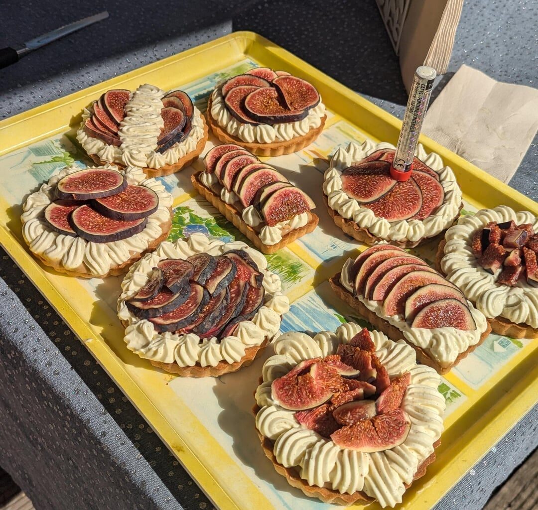 Tartelettes Figue avec crémeux aux figues et ganache montée chocolat blanc - vanille