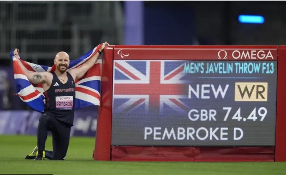 Earlier this evening, Dan Pembroke won a gold medal for Team GB in Paralympic javelin - achieving a Paralympic world record of 74.49m🥇