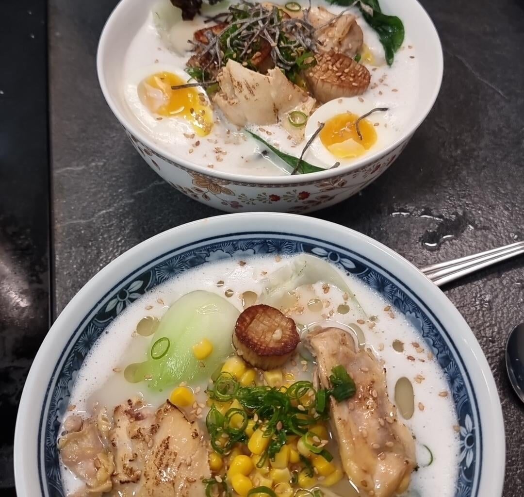 Ramen bouillon poulet/dashi mixé au tofu flan