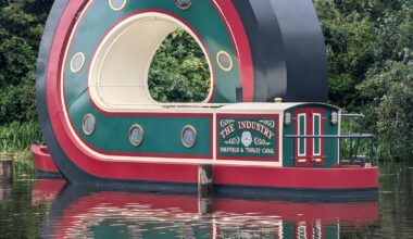 Twisted narrowboat