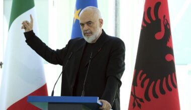 Edi Rama : l'accord sur les migrants est "exclusif" à l'Italie