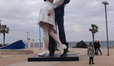 The Kiss, Civitavecchia, Italy.