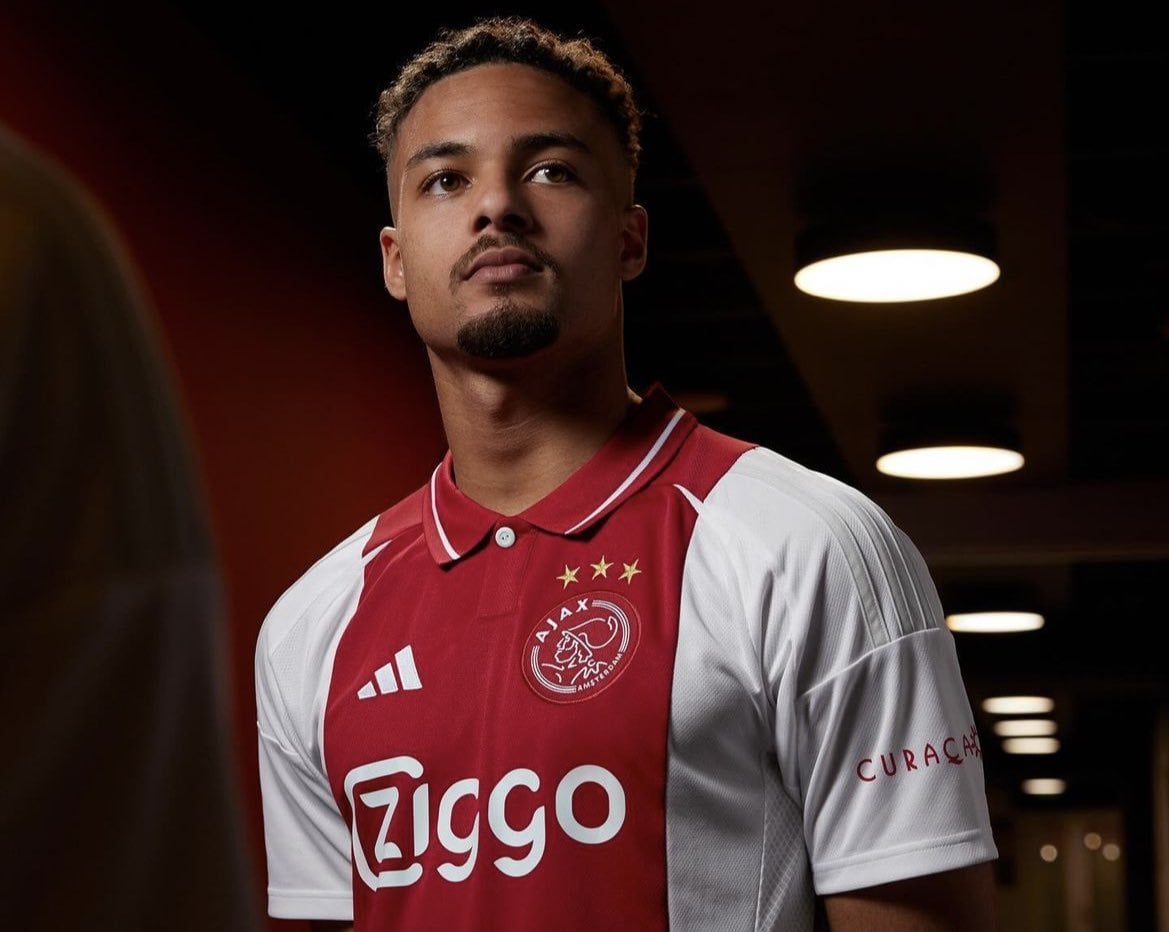 [TS] The Inter managers never stop and are monitoring Devyne Rensch , Ajax right back born in 2003. His contract will expire in June and Inter scouts are following him: he could become a free transfer target next summer!