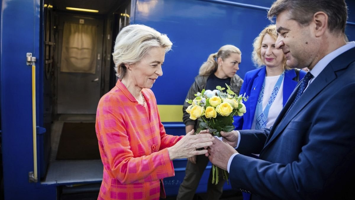 Ursula von der Leyen à Kyiv avec la promesse de nouveaux fonds pour l'énergie avant l'hiver