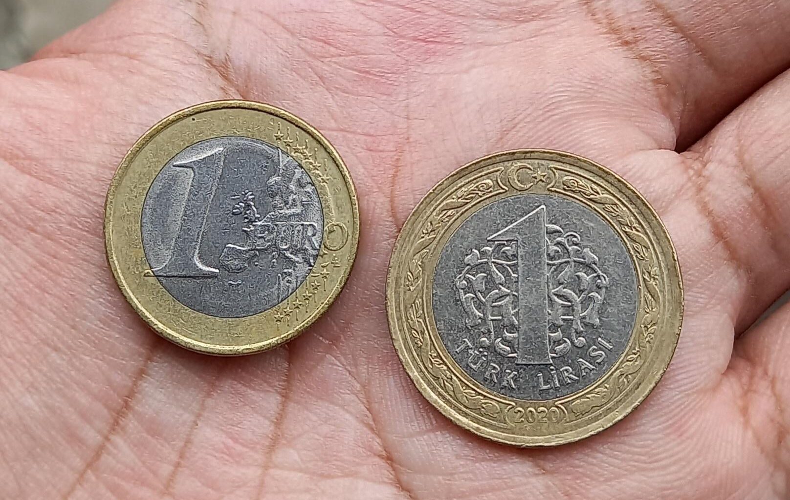 the two currencies used in the whole island nation of Cyprus 🇨🇾