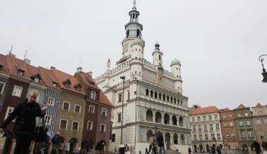 Poland orders closure of Russian consulate in Poznan and expels 10 employees