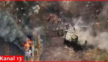 Russians, attacking position of Ukrainians in secret ways, trapped - their equipment burned