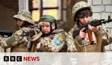 'It's scary - so's giving birth': The female unit in Ukraine gunning down Russian drones | BBC News