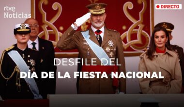 12 de OCTUBRE: DESFILE MILITAR presidido por los REYES y la PRINCESA LEONOR | RTVE Noticias