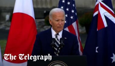 Joe Biden appears to snap at staffers during a press conference