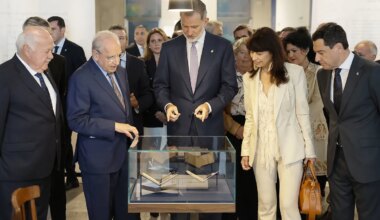 El Rey inaugura la muestra sobre los Machado que derriba tópicos: ni los hermanos estaban enfrentados ni representan a las dos Españas - El Mundo