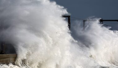 Storm Ashley batters United Kingdom with high winds