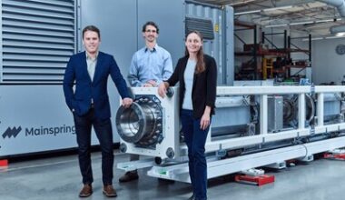 Mainspring Energy co-founders, CCO Adam Simpson, CTO Matt Svrcek, and CEO Shannon Miller, with a Mainspring Linear Generator.