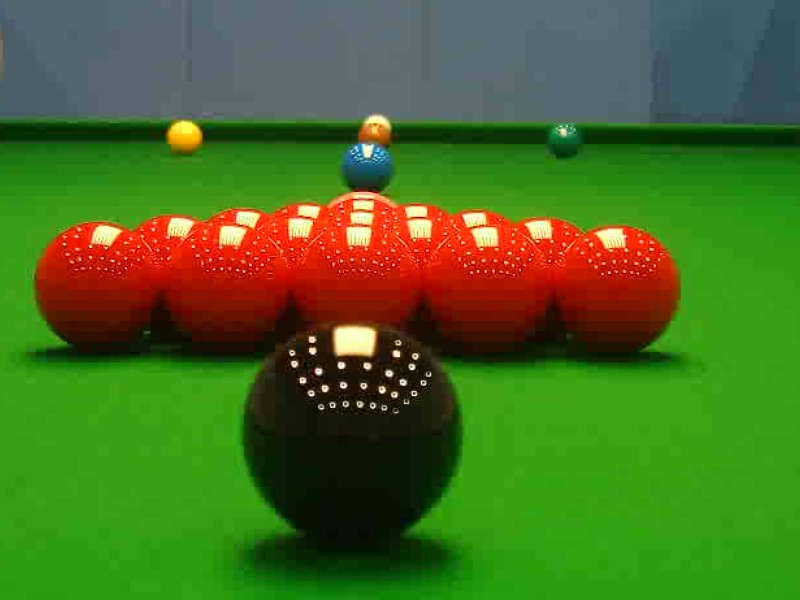 Snooker: Hill & Mercer reach Last-12 in Portugal