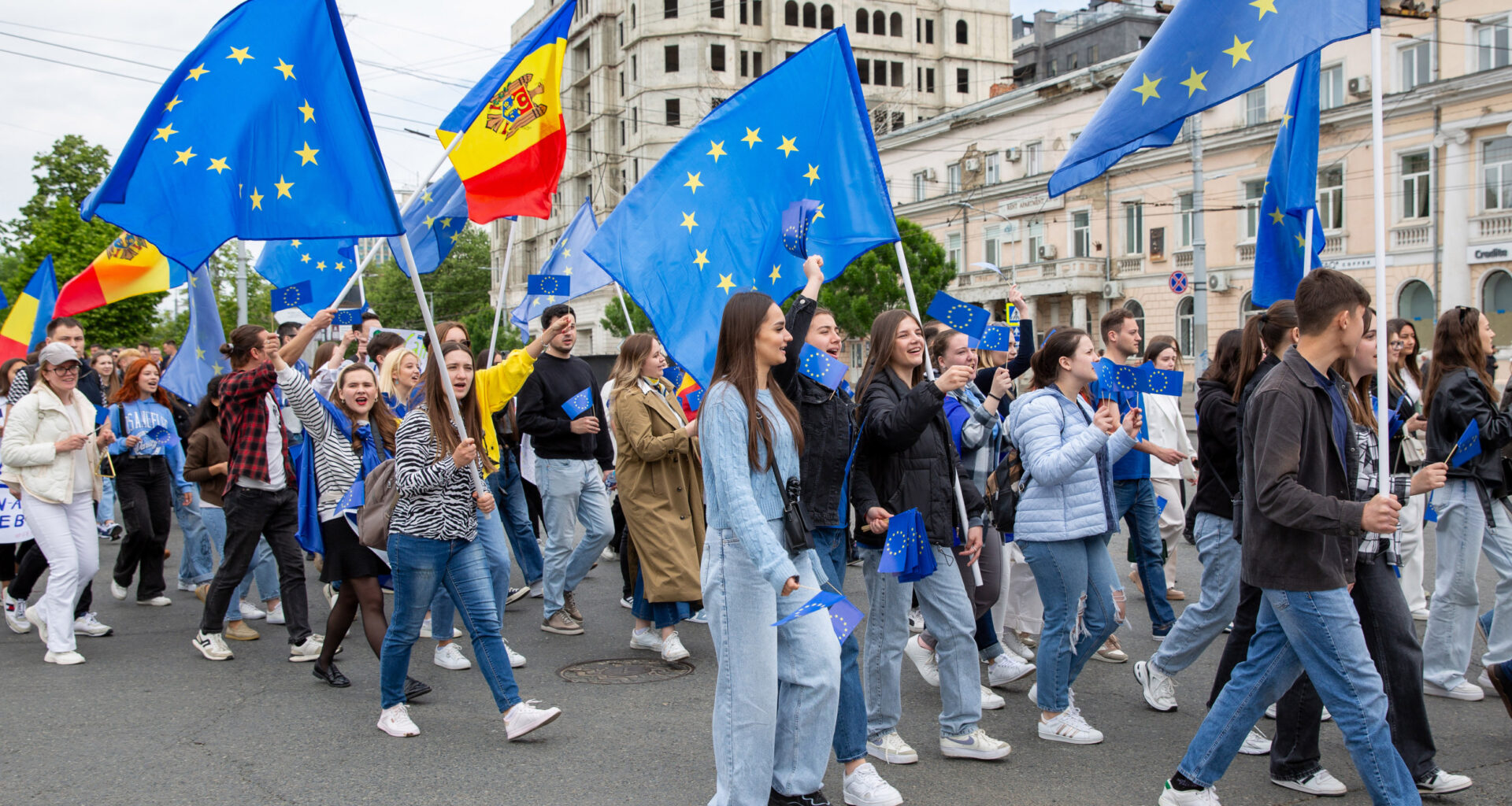 Moldova and European flags