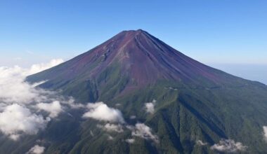 Japan’s iconic Mount Fuji has yet to see snow this season, breaking a 130-year record