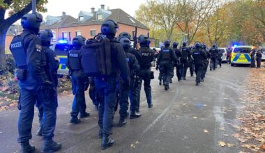 Köln: Amok-Alarm an Schule ausgelöst | Regional