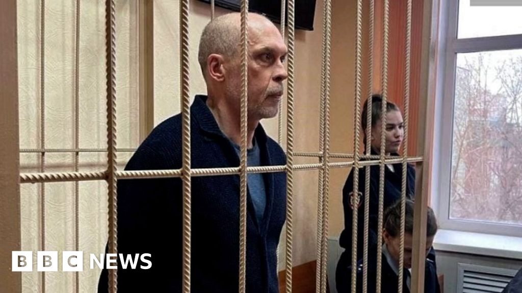 Russians accused of crimes offered choice