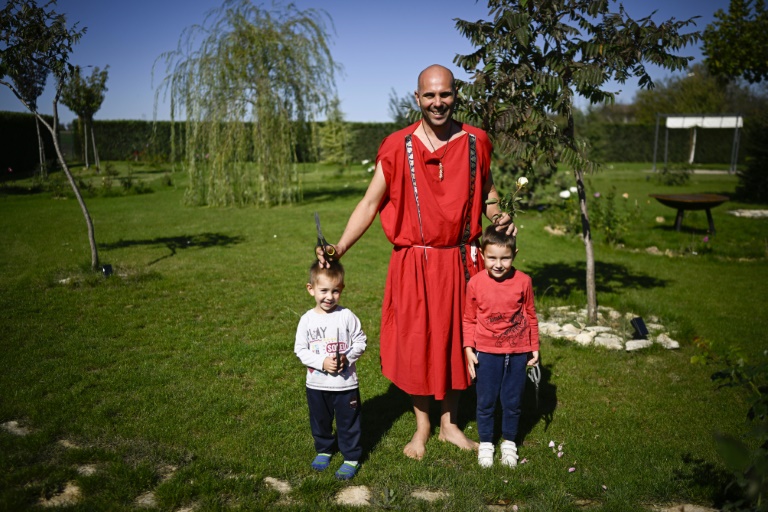 Tsvetomir Tsonev shows his appreciation for the Thracians who once inhabited Bulgaria by donning a tunic and a gold necklace (Nikolay DOYCHINOV)