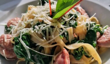 Linguine with Spinach and Sausage