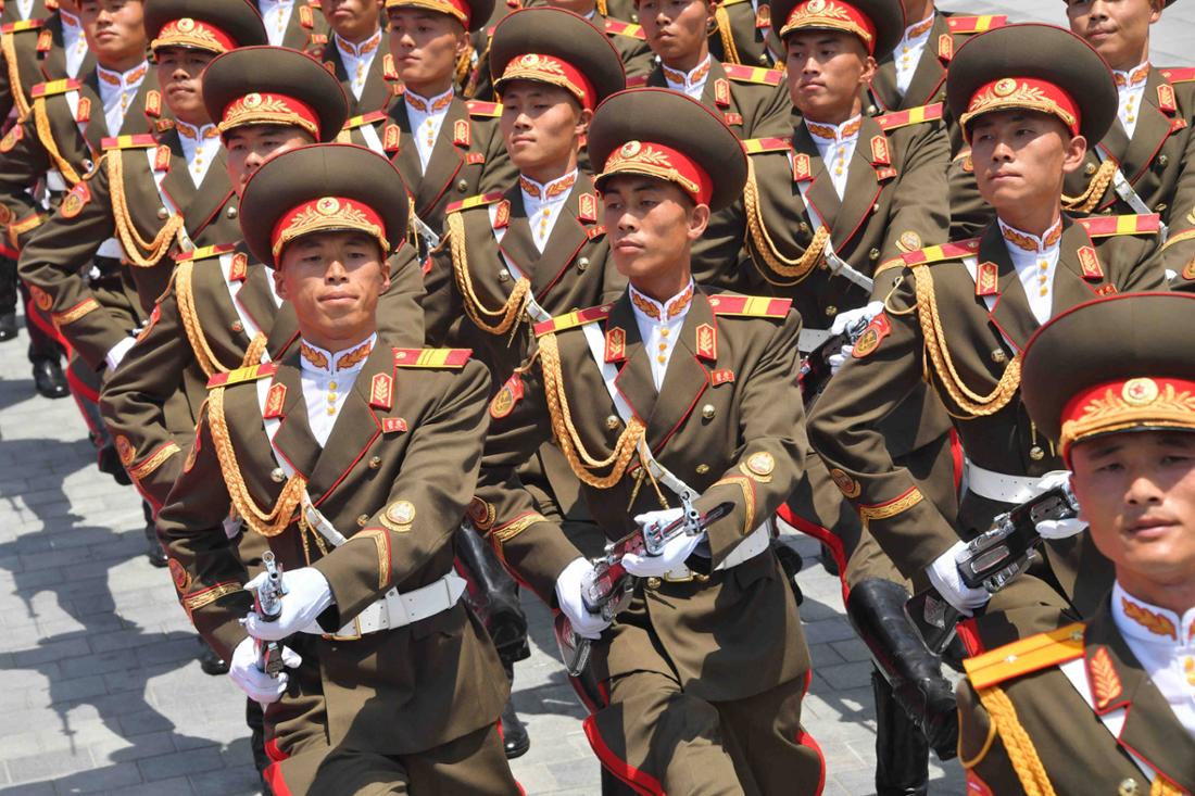 Auf Linie getrimmt: nordkoreanische Soldaten. (Symbolfoto)