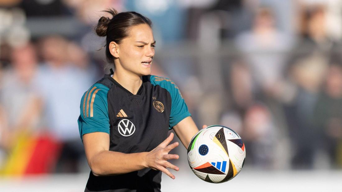 Giovanna Hoffmann feiert ihr Länderspieldebüt im Wembley-Stadion.