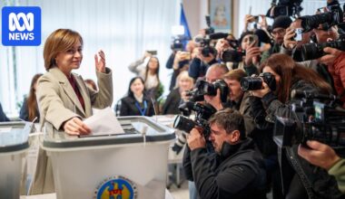 Moldova narrowly votes for EU membership amid claims of Russian interference