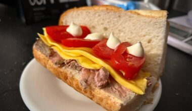 Pâté, cheese and tomato sandwich