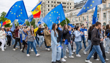 Moldova votes yes to join the EU by razor-thin margin