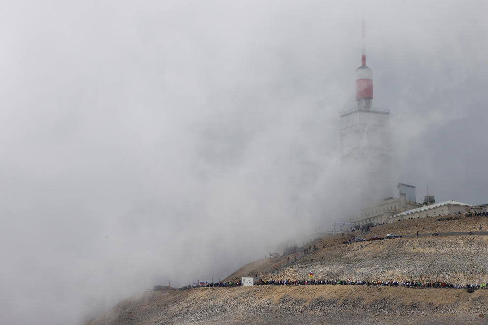 The peloton passing through Mont Ventoux in 2021. (Tim de Waele/Getty Images)