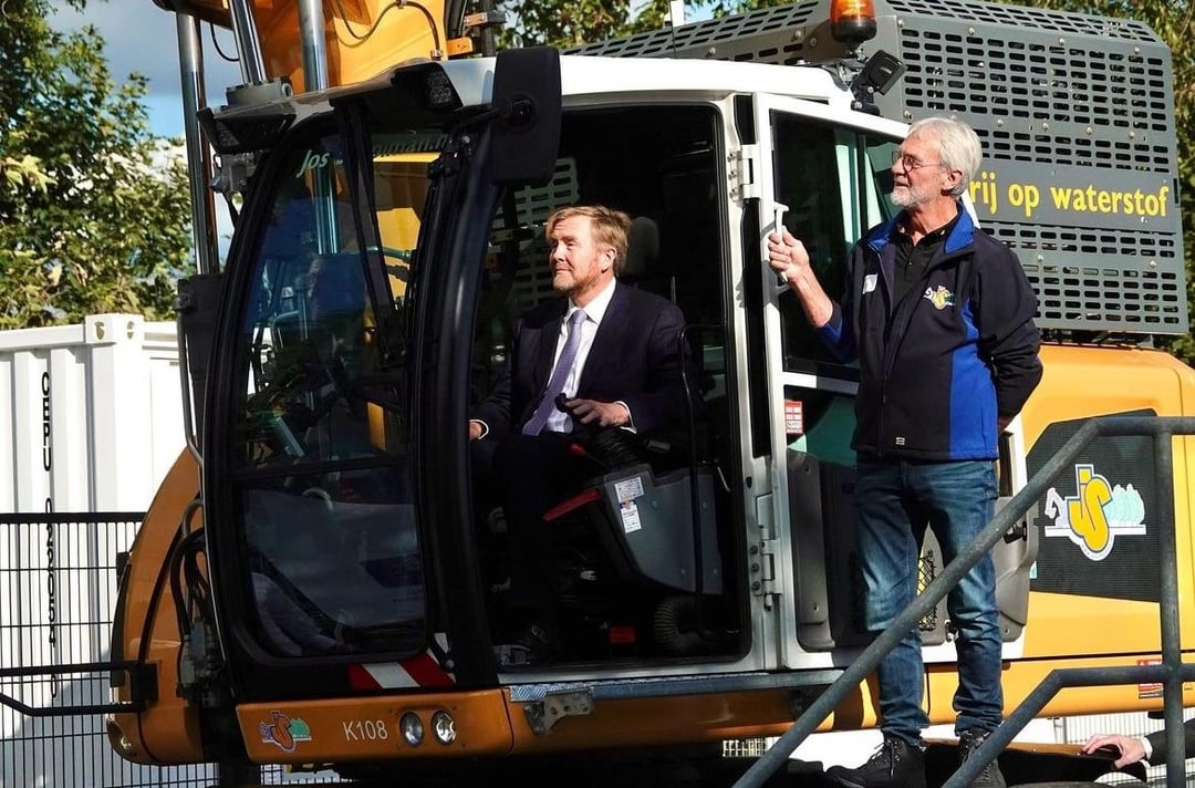 Willem-Alexander of the Netherlands Opens a New Green Hydrogen Production Station