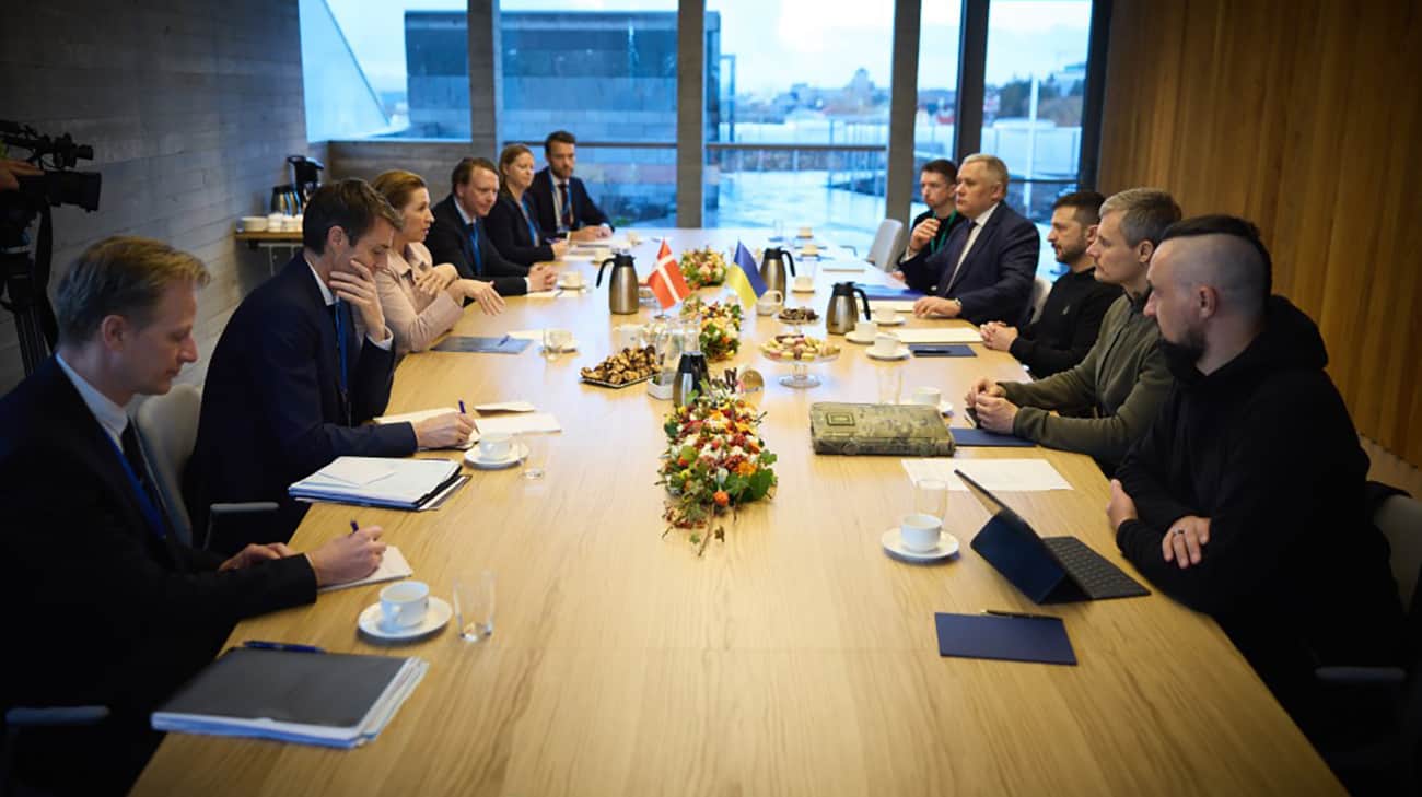 Zelenskyy discusses Nordic brigade with Danish PM