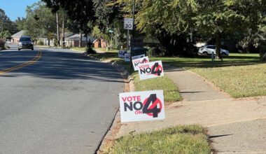 DeSantis aide's anti-abortion signs flout Tallahassee Killearn HOA