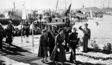 Queen Elizabeth II and Prince Philip arriving in Lisbon in February 1957