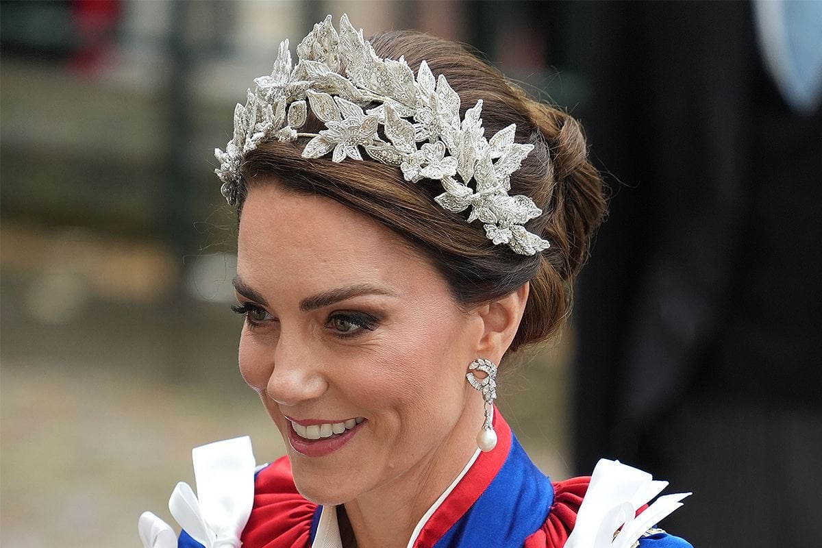 Kates headpiece was a tiara