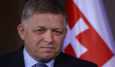 PM Fico a ‘treacherous ferret’ for appearing on Russian TV, former Slovak leader says