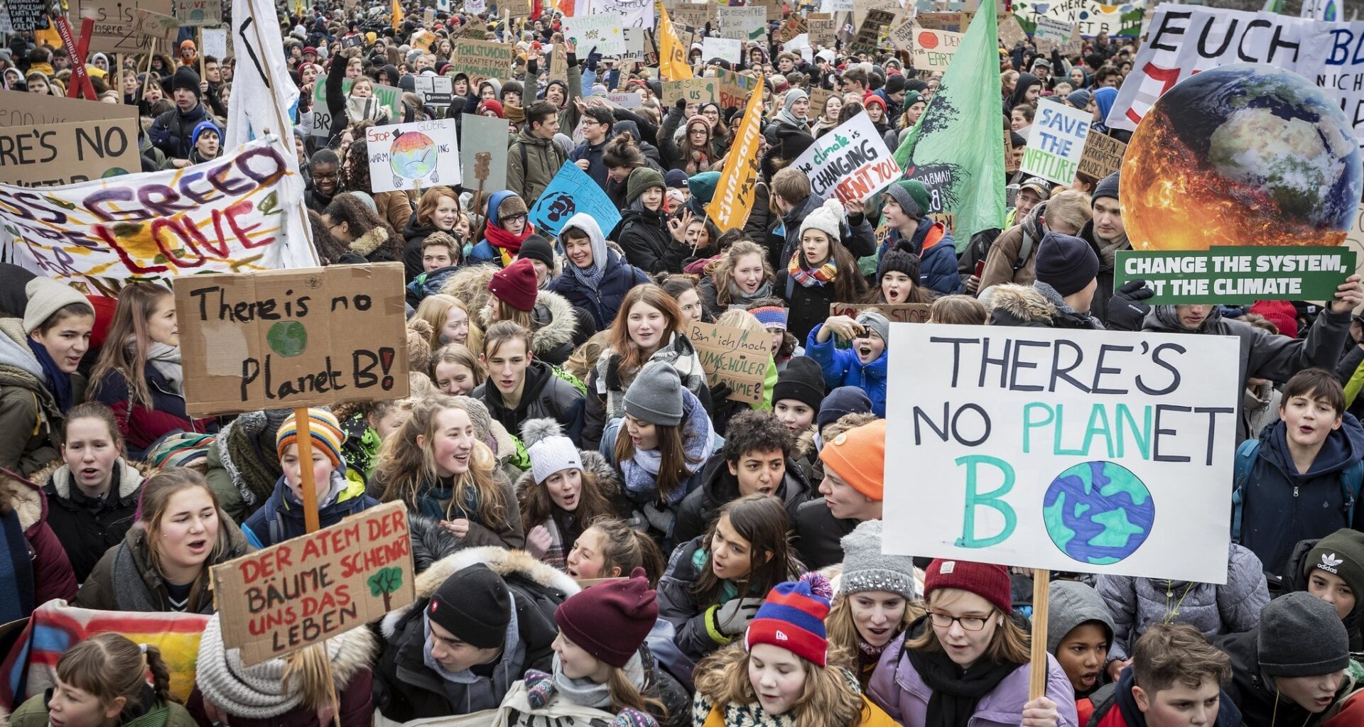 Overwhelming Majority of US Youth Worried About Climate Change / “....it is stunning to find such high levels of distress, and desire and plans for action, in young people across the country, in every state and of every political stripe.”
– Eric Lewandowski, NYU’s Grossman School of Medicine